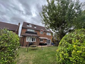 Photo 27- click for photo gallery